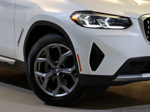 Certified 2024 BMW X4 xDrive30i image 3