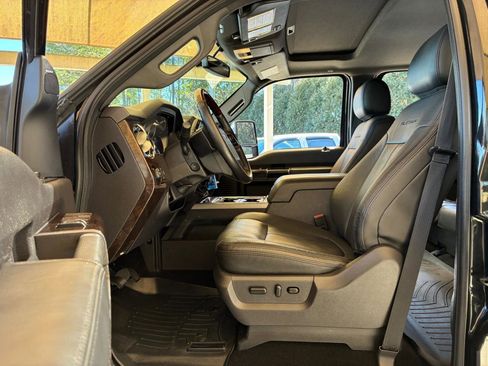 Used 2015 Ford F250 Platinum w/ FX4 Off-Road Package image 13