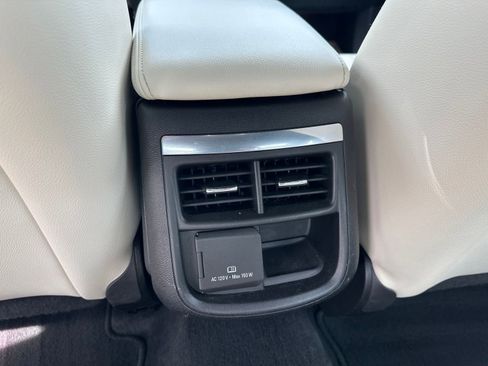 Used 2017 Chevrolet Impala Premier w/ Enhanced Convenience Package FWD image 18