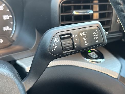 Used 2020 Ford Explorer XLT image 17