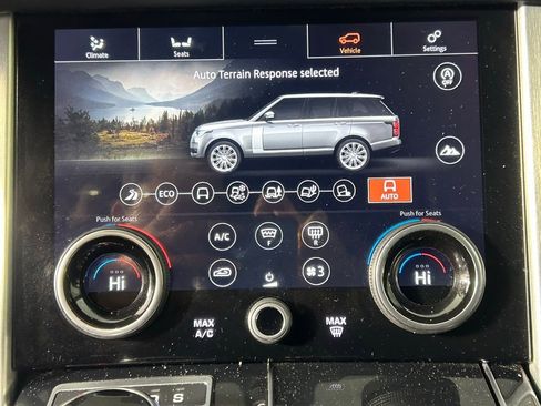 Used 2020 Land Rover Range Rover HSE image 23
