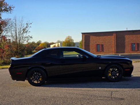 Used 2023 Dodge Challenger SRT Hellcat image 10