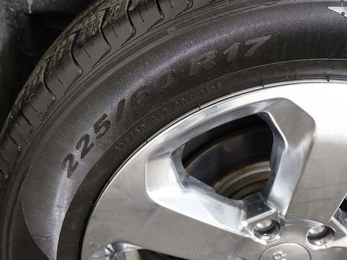 Used 2019 Jeep Compass Latitude image 19