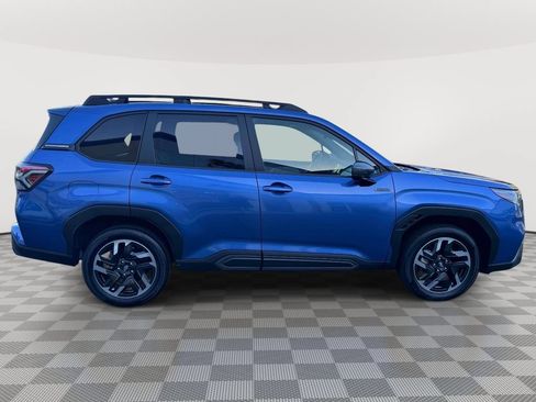 Used 2025 Subaru Forester Limited w/ Popular Package AWD/4WD image 9