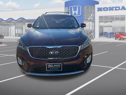 Used 2016 Kia Sorento SX image 2