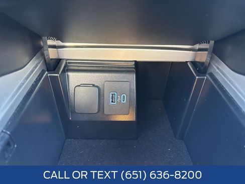 Used 2022 Ford Explorer XLT w/ Equipment Group 202A image 16