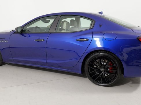 Used 2022 Maserati Ghibli Modena image 29