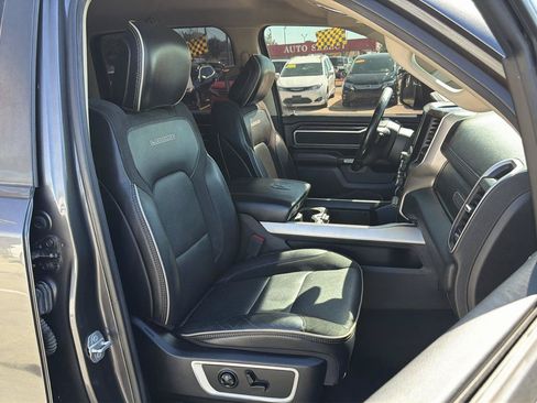 Used 2020 RAM 1500 Laramie AWD/4WD image 25