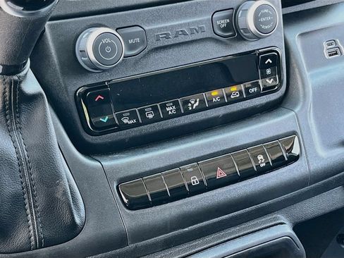 New 2026 RAM ProMaster 2500 w/ Convenience Group FWD image 14