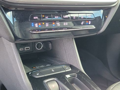 Used 2023 Chevrolet Bolt EUV LT w/ Convenience Package image 28