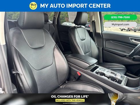 Used 2022 Ford Edge Titanium AWD/4WD image 31