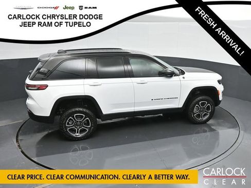 Used 2022 Jeep Grand Cherokee Trailhawk image 27