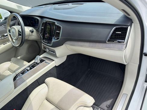Used 2023 Volvo XC90 B6 Ultimate w/ Protection Package Premier AWD/4WD image 31