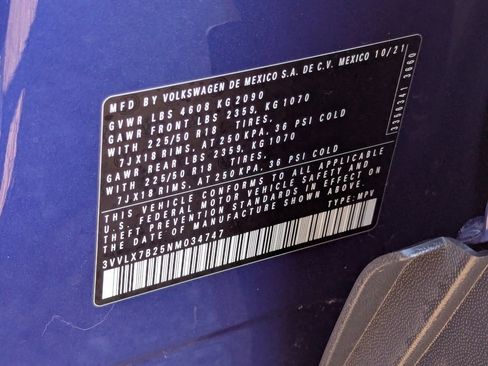 Certified 2022 Volkswagen Taos SE image 40