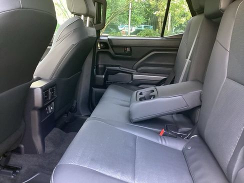 Certified 2026 Toyota 4Runner TRD Off-Road Premium AWD/4WD image 6