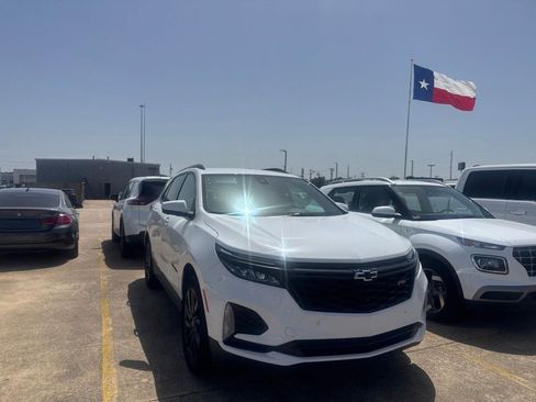 Used 2024 Chevrolet Equinox RS FWD image 5