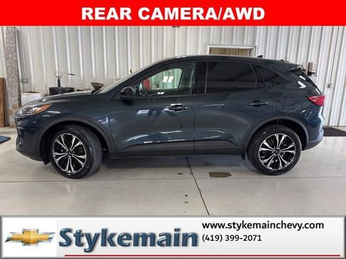 Used 2022 Ford Escape SEL w/ SEL Stealth AWD Package image 2