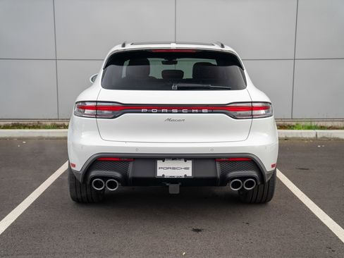 New 2026 Porsche Macan image 7