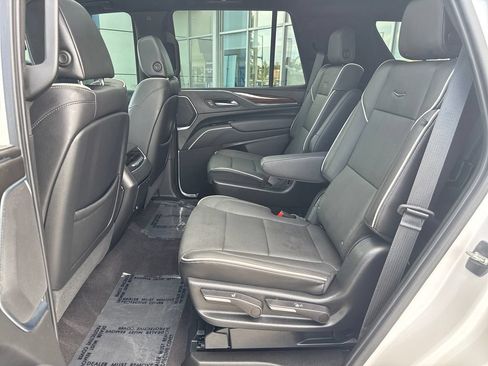 Used 2023 Cadillac Escalade Premium Luxury w/ Performance Package AWD/4WD image 24