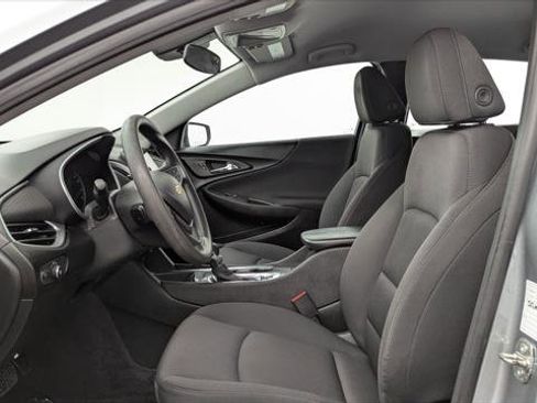 Used 2023 Chevrolet Malibu LT image 14