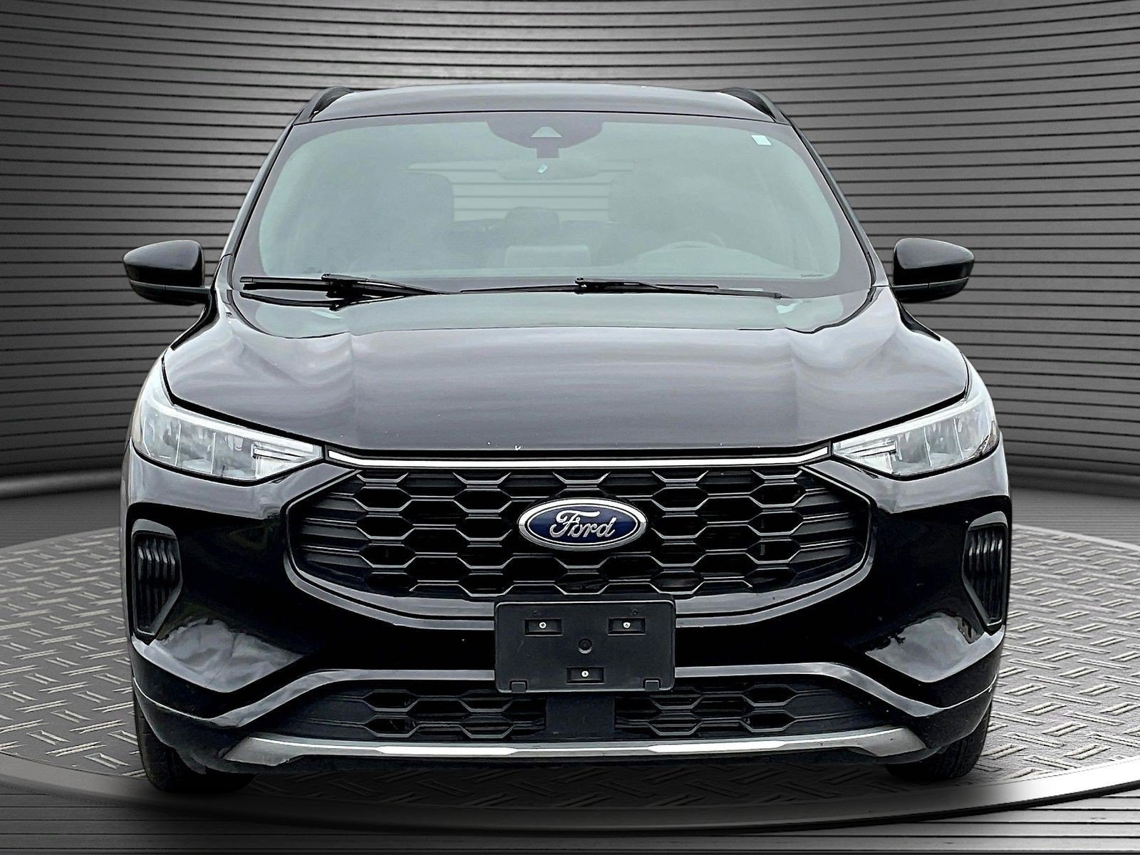 Used 2024 Ford Escape ST-Line FWD image 2
