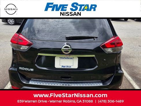 Used 2018 Nissan Rogue S FWD image 7