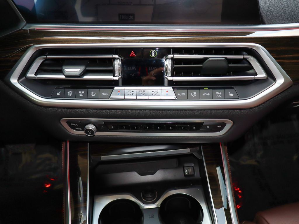 Used 2020 BMW X5 xDrive40i w/ Executive Package AWD/4WD image 31