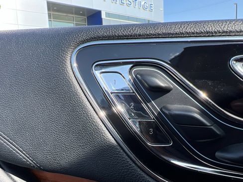 Used 2019 Lincoln Navigator L Reserve AWD/4WD image 30