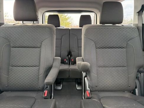 Used 2017 GMC Acadia SLE image 18