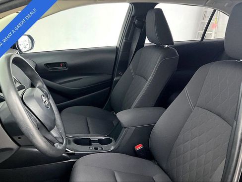 Used 2023 Toyota Corolla LE image 33