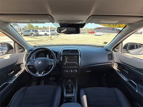 Used 2024 Mitsubishi Outlander Sport 2.0 SE Rear Camera & Heated Se image 24