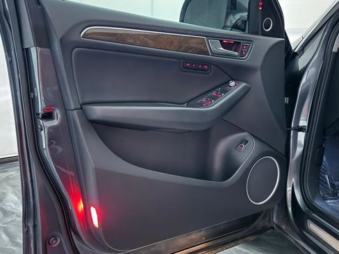 Used 2016 Audi Q5 2.0T Premium Plus w/ Technology Package image 17