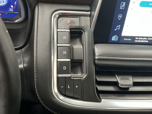 Certified 2024 Chevrolet Suburban Premier w/ Premium Package image 28