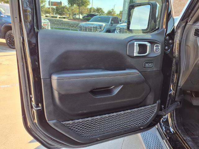 Used 2022 Jeep Wrangler Unlimited Sahara AWD/4WD image 20