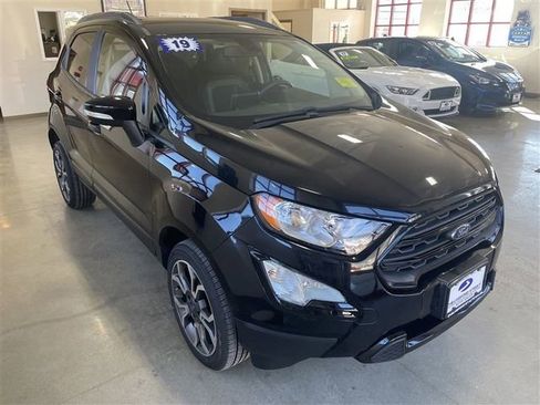 Used 2019 Ford EcoSport SES image 2