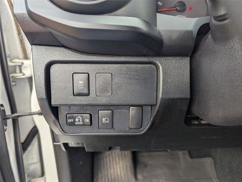 Used 2021 Toyota Tacoma SR image 22