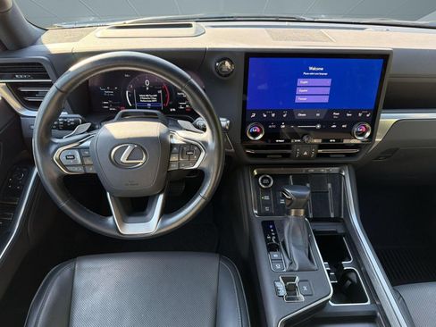 Used 2024 Lexus GX 550 w/ Accessory Package (Z1) AWD/4WD image 26