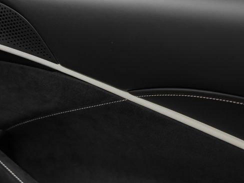 Certified 2024 Ferrari Roma Spider image 30