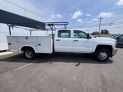 Used 2018 Chevrolet Silverado 3500 W/T RWD image 6