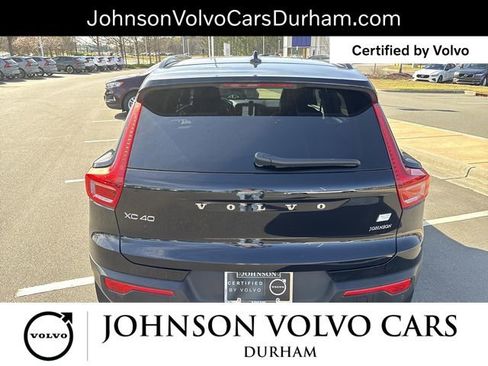 Certified 2023 Volvo XC40 Recharge Ultimate image 11