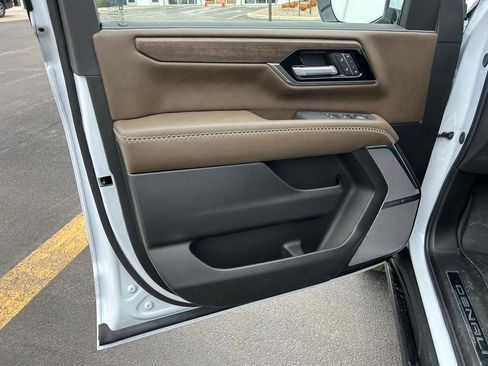 New 2026 GMC Yukon XL Denali Ultimate w/ LPO, Floor Liner Package image 5
