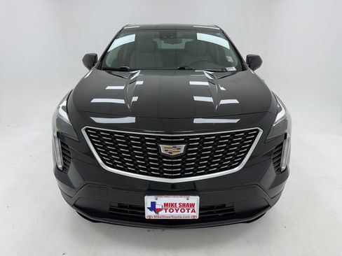 Used 2020 Cadillac XT4 Luxury image 3