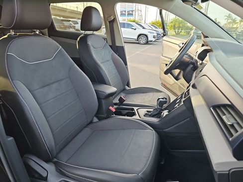 Certified 2023 Volkswagen Taos SE image 13