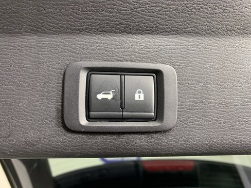 Used 2024 Mitsubishi Outlander SE image 37