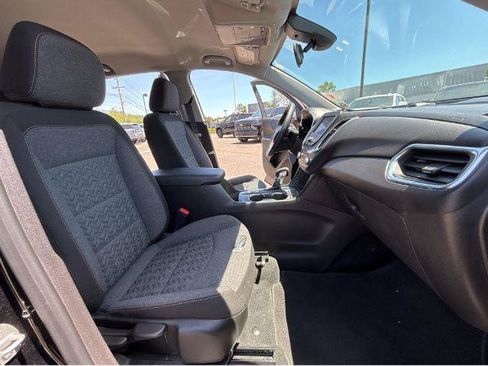 Used 2023 Chevrolet Equinox LT FWD image 6