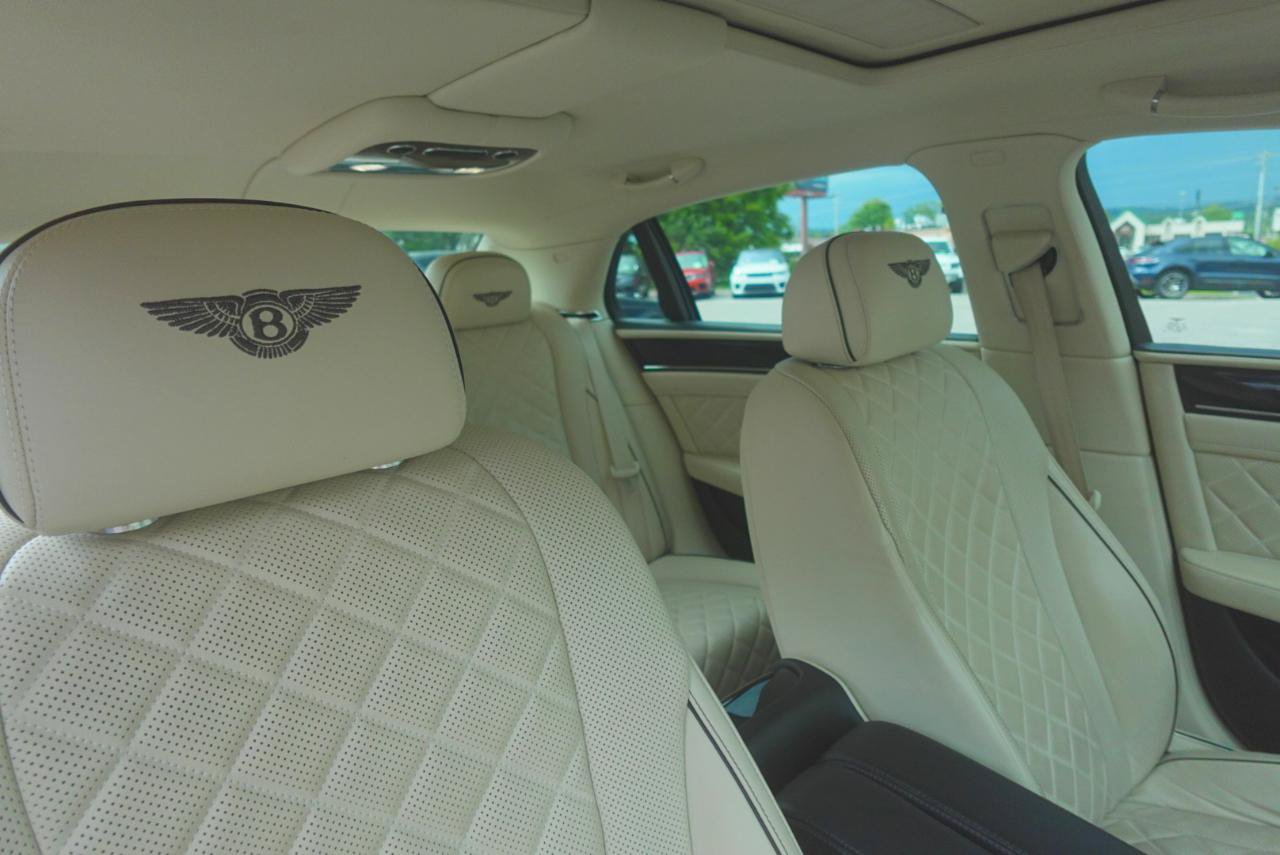 Used 2018 Bentley Flying Spur W12 AWD/4WD image 16