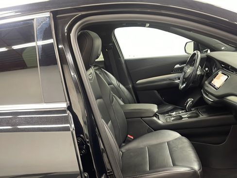 Used 2019 Cadillac XT4 Premium Luxury AWD/4WD image 23