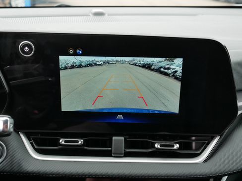 Used 2025 Chevrolet Equinox LT image 27