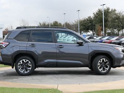 New 2026 Subaru Forester Premium image 2