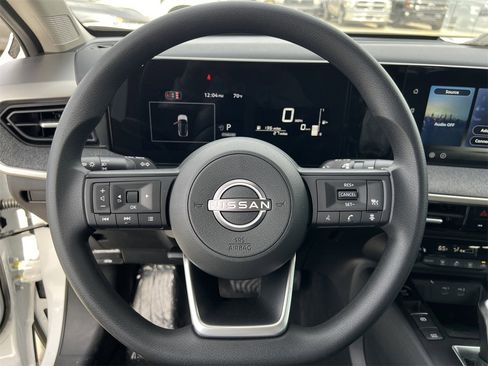 New 2026 Nissan Kicks SV image 8
